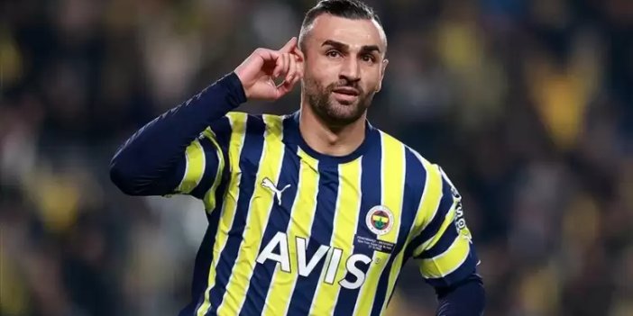 Konyaspor takımıyla anlaşamayan o  oyuncuyla görüştü! İstanbul kulüpleri peşinde