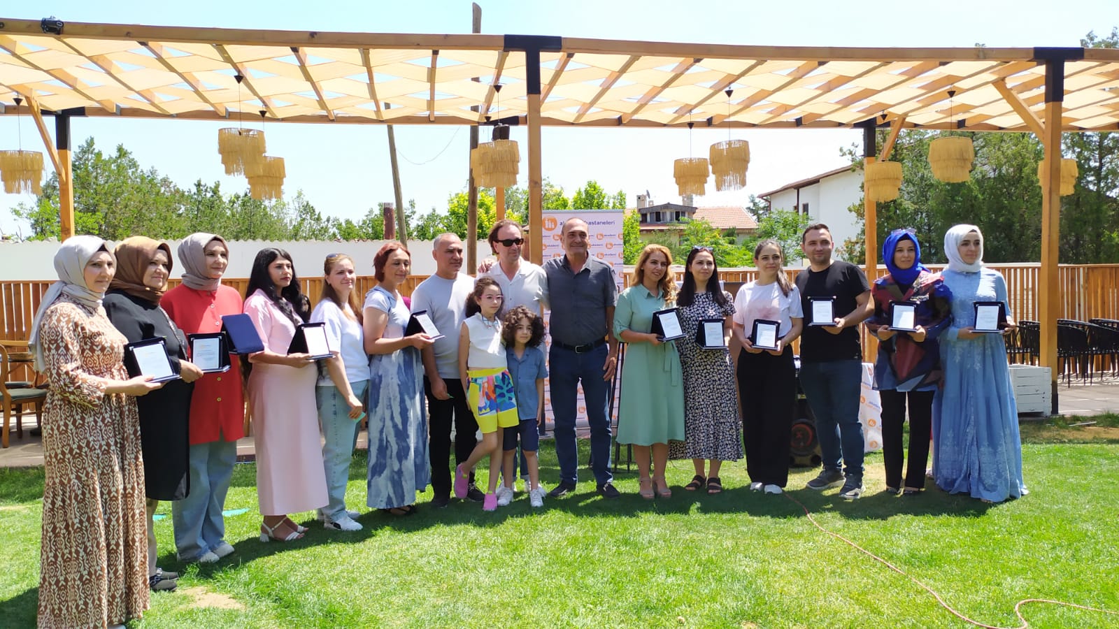 Özel Akademi Hastaneleri personeli geleneksel kahvaltıda buluştu