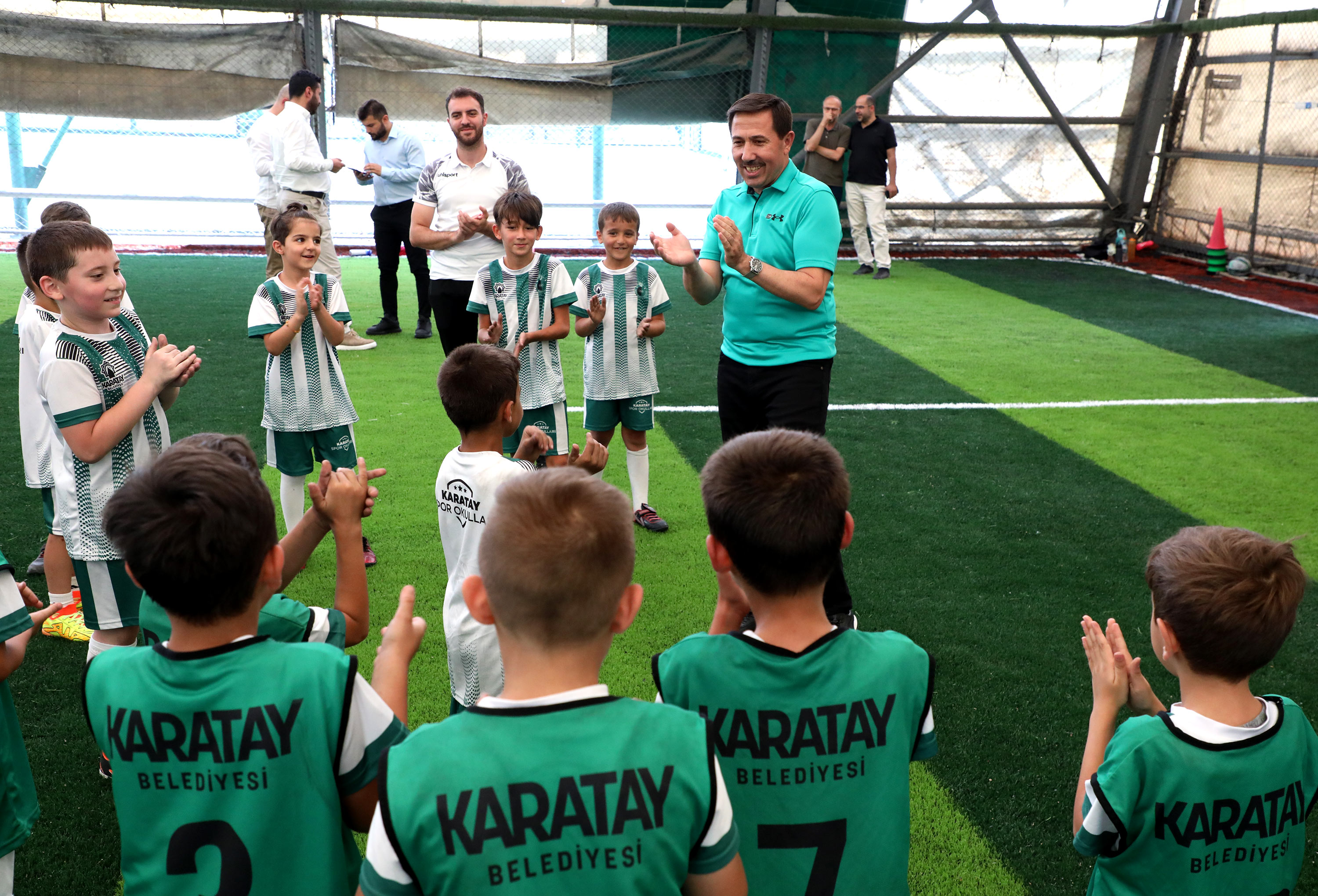 Başkan Hasan Kılca, sporcuların antrenmanlarını izledi