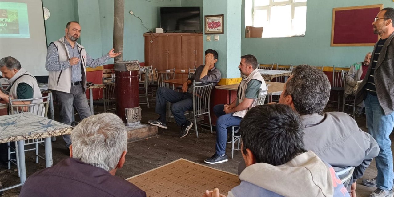 Bakan Akar, Azerbaycanlı mevkidaşı ile görüştü