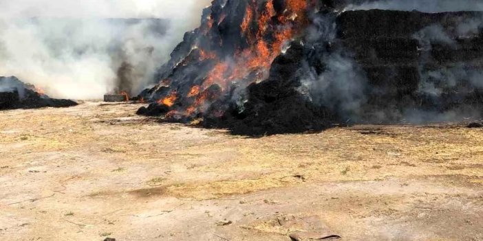 Konya'da boş alanda satmak için bekletilen saman balyaları kül oldu