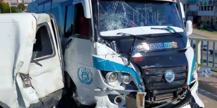 Konya'da yolcu minibüsü kazaya karıştı Çok sayıda yaralı var