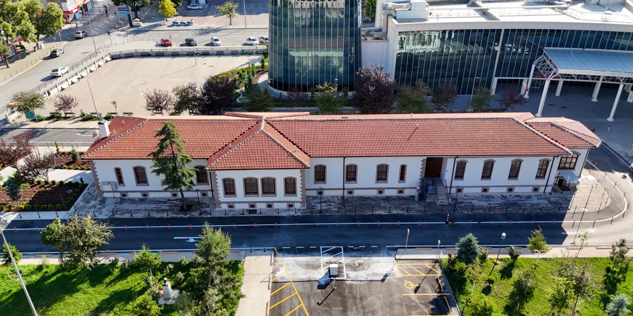 Tarihi Hemşirelik Binası açılıyor