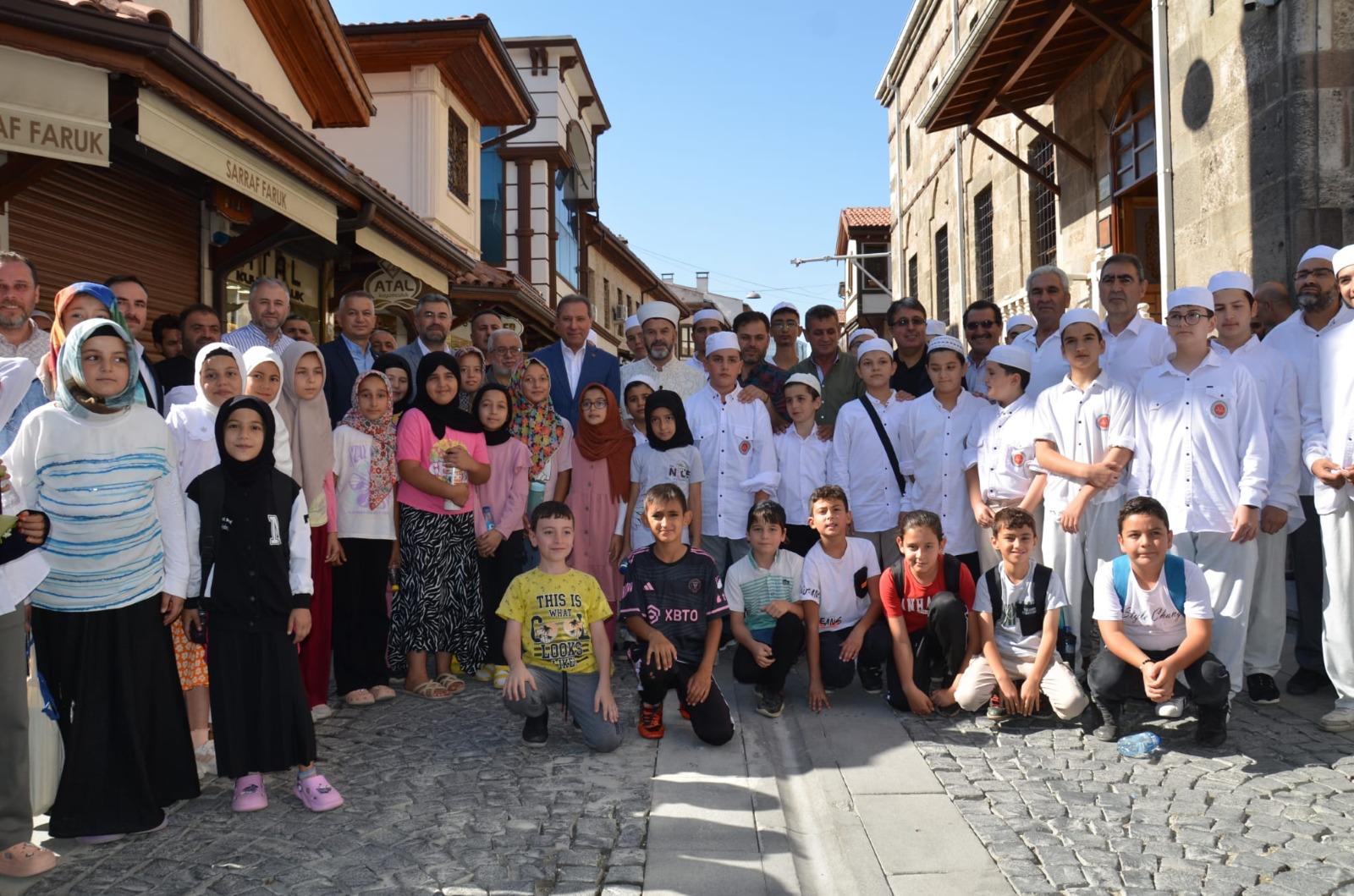 Tarihi Bedesten Çarşısında dualar yükseldi! Bereket duası yapıldı