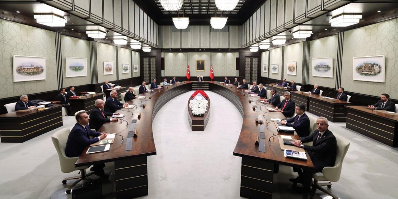 Kabine yoğun gündemle toplanıyor