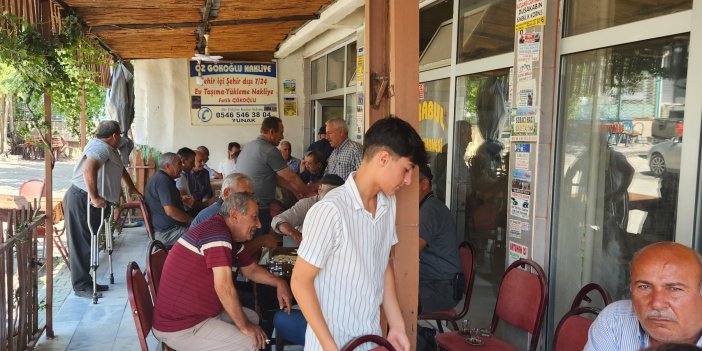 Bu görüntü Konya'dan! Kahvenin içinde elektrik direği var!