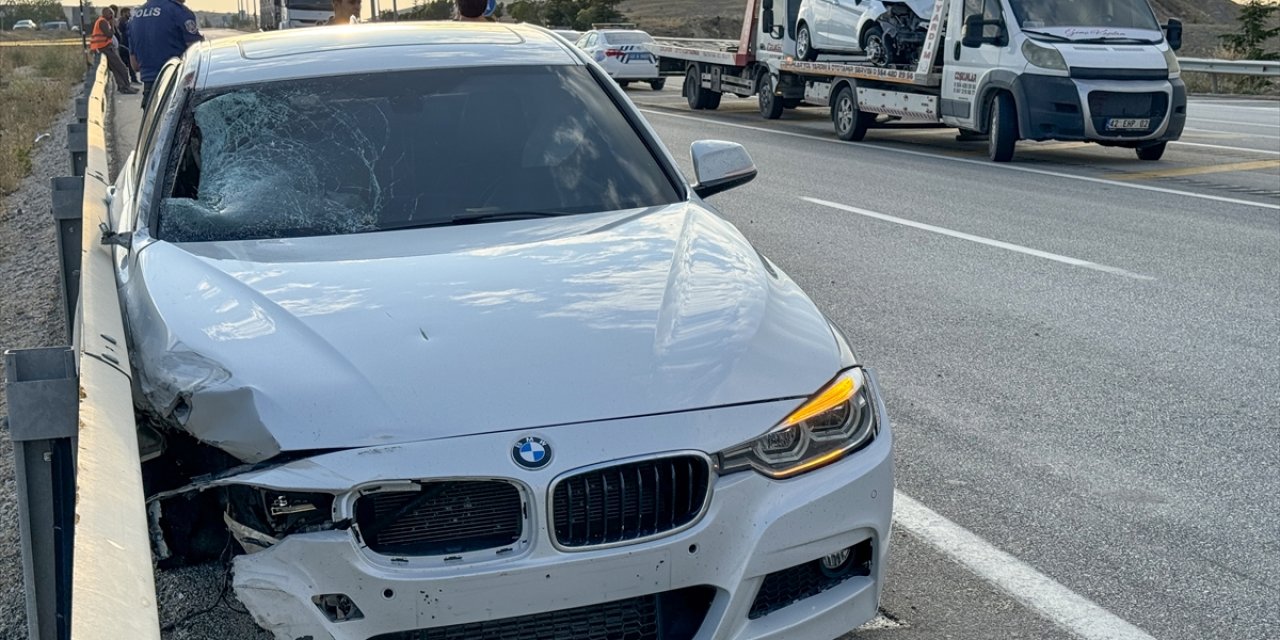 Konya'da otomobilin çarptığı kişi hayatını kaybetti