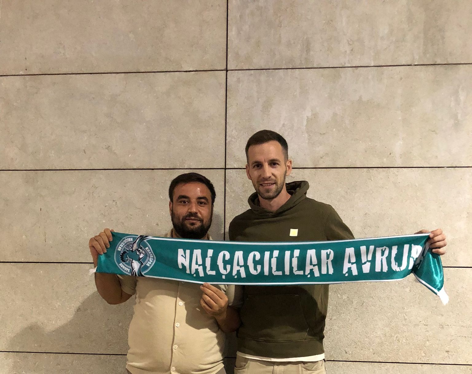 Konyaspor'un sağ bek transferi Konya'ya geldi!