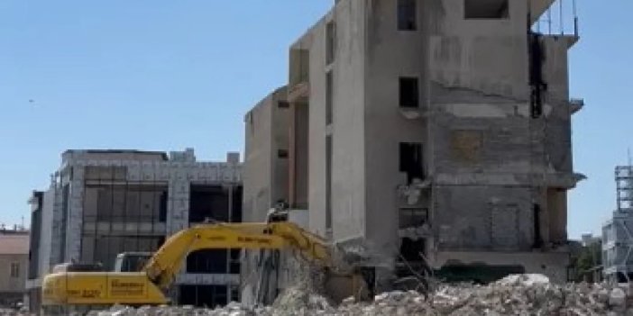 Konya'da yıkım gerçekleşti! Böyle operatör görülmedi herkes hayran kaldı