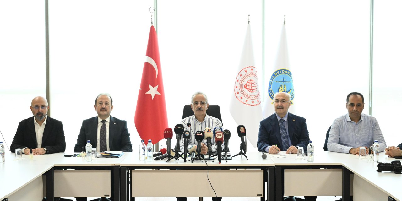 Bakan Uraloğlu'ndan Instagram açıklaması: İletişim halindeyiz