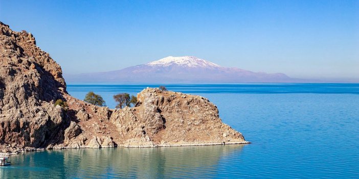 Biri gölün adı değişsin dedi diğeri öneriyi sunan ili istedi...