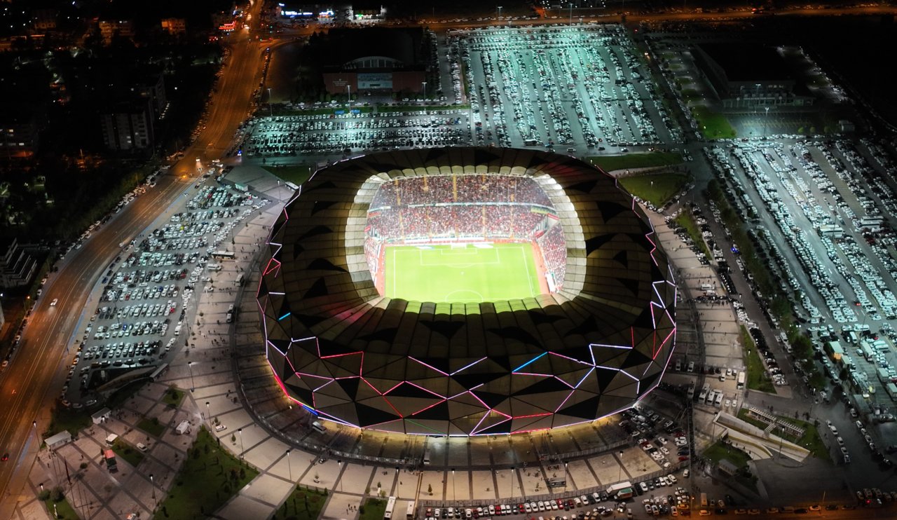 Konyaspor'da maçlar öncesi stadyum çevresinde şenlik var! Her maç festival havasında geçecek