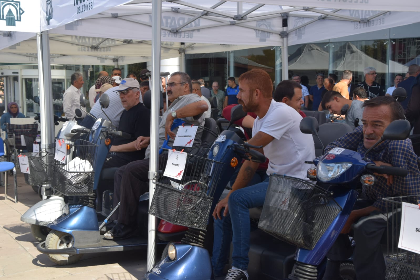 Karatay'da engeller aşılıyor