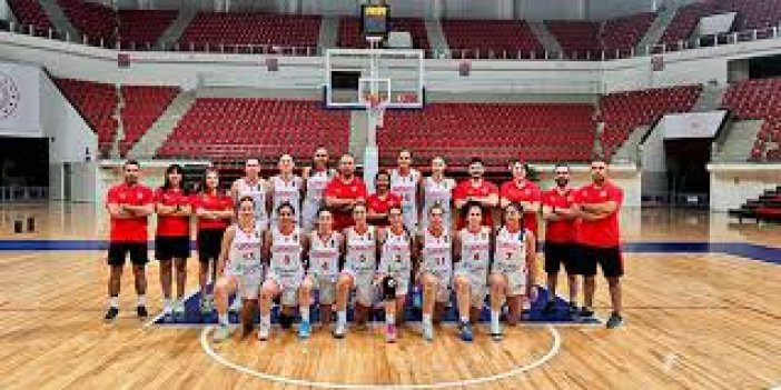 Konya'da oynanan milli maçta istediğimizi alamadık! Üçüncülük şansını deneyecek