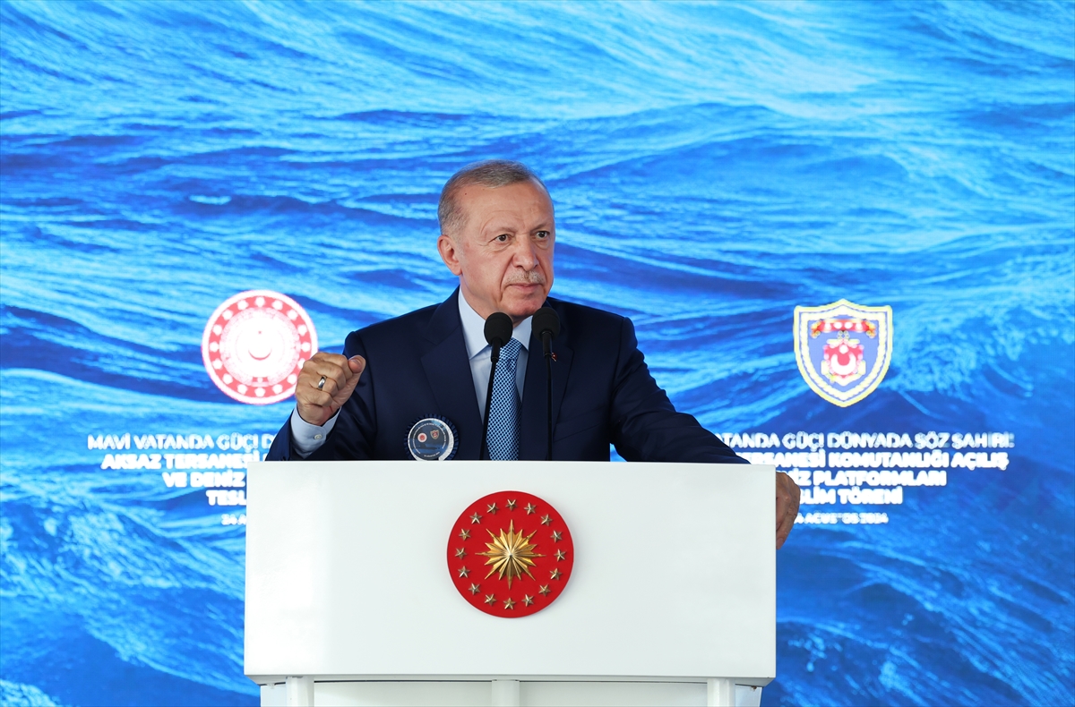 Erdoğan: Denizlere hakim olan cihana hakim olur