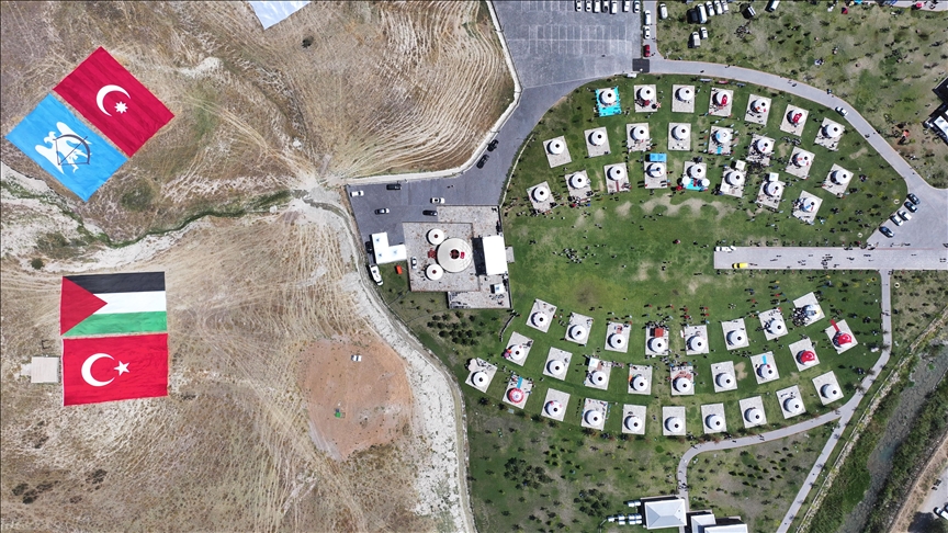 Kabine bugün Ahlat'ta toplanıyor