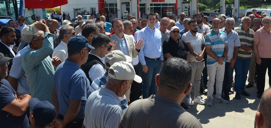 Çiftçilerin düzenlediği eyleme Bektaş'tan destek