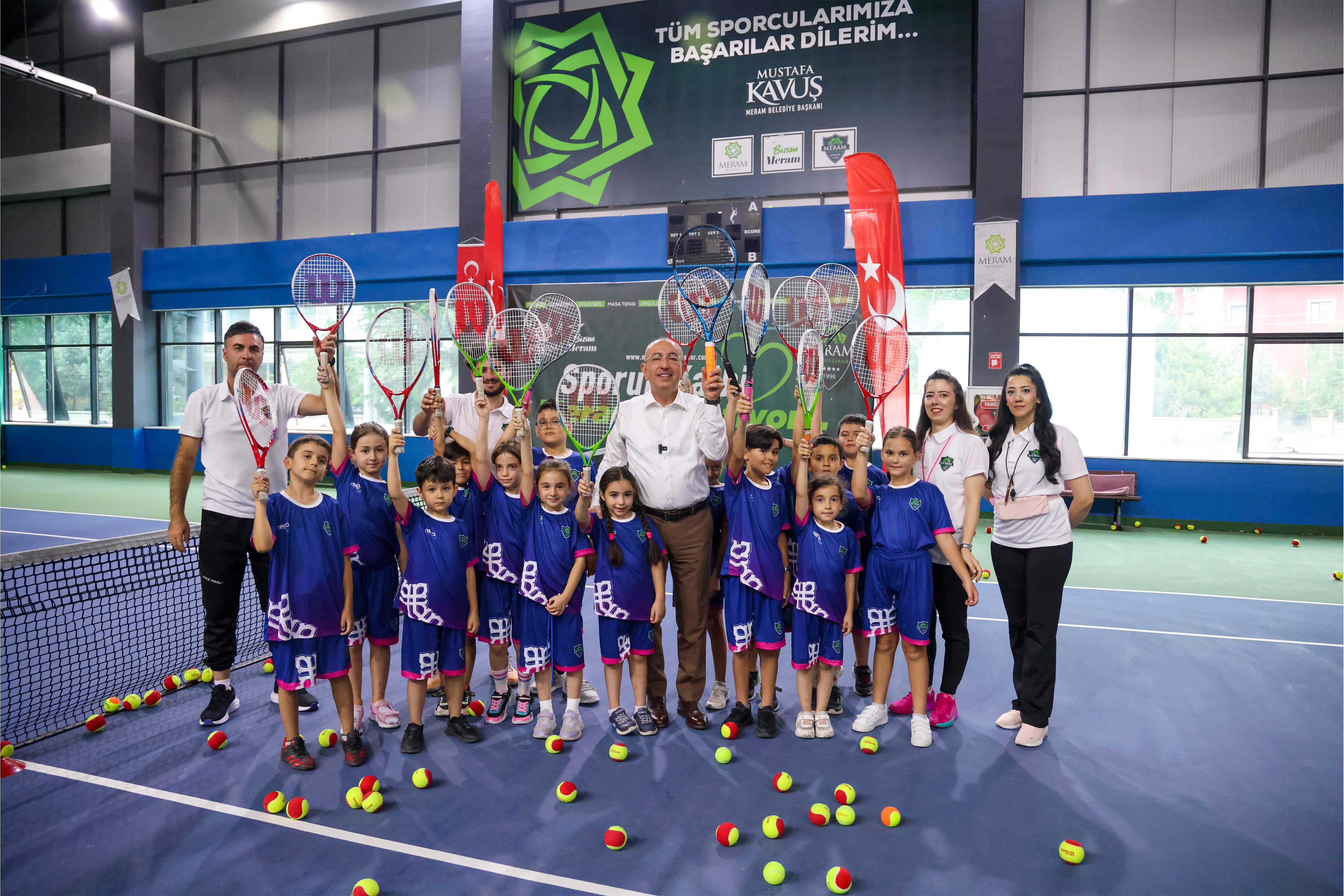 Meram Yaz Spor Okulları dolu dolu geçen dönemi tamamladı