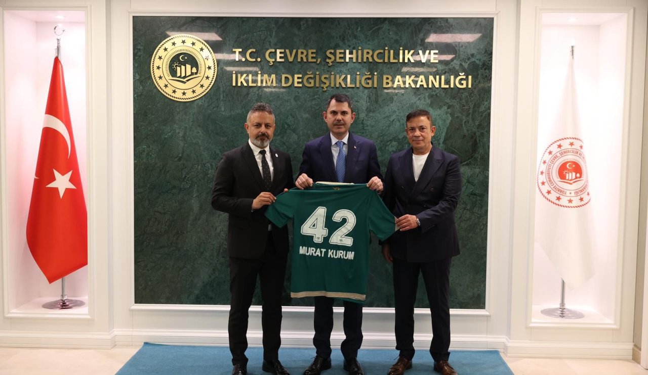 Konyaspor’dan Bakan Kurum’a ziyaret! Vergi borcu ve projeler masaya yatırıldı