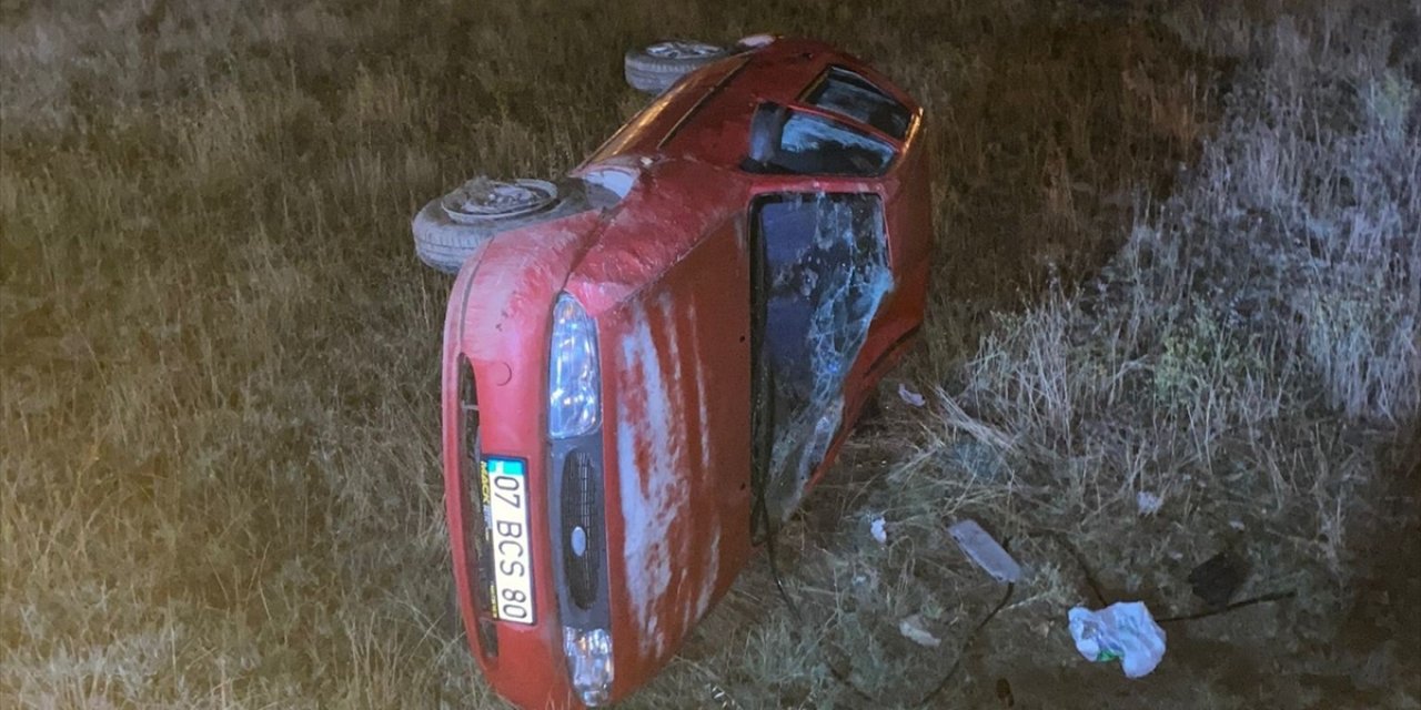 Konya'da otomobil devrildi: 3 yaralı