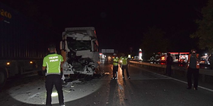 Konya'da iki tır çarpıştı: 1 KİŞİ AĞIR YARALI