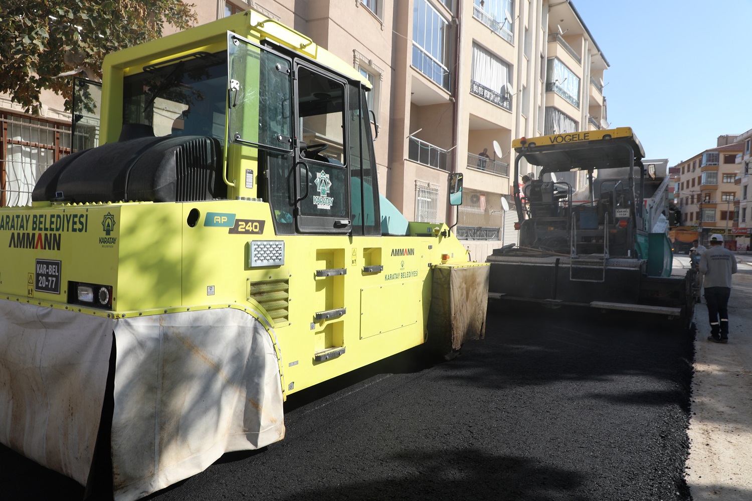 Karatay’da asfaltsız yol bırakmama hedefiyle onarım ve bakım çalışmaları sürüyor