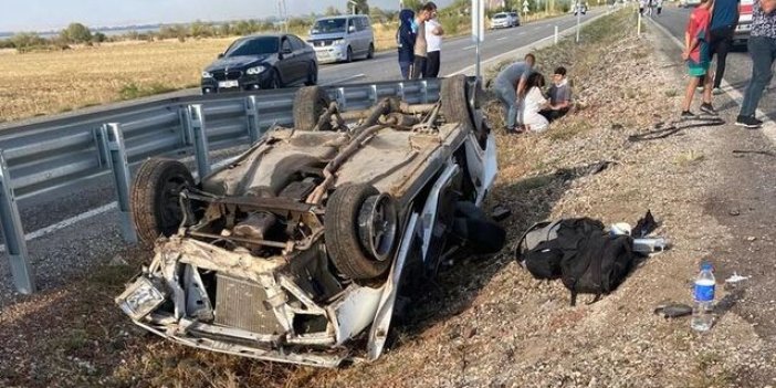 Bariyerleri aşıp ters takla attı! KONYA'DA KORKUTAN KAZA