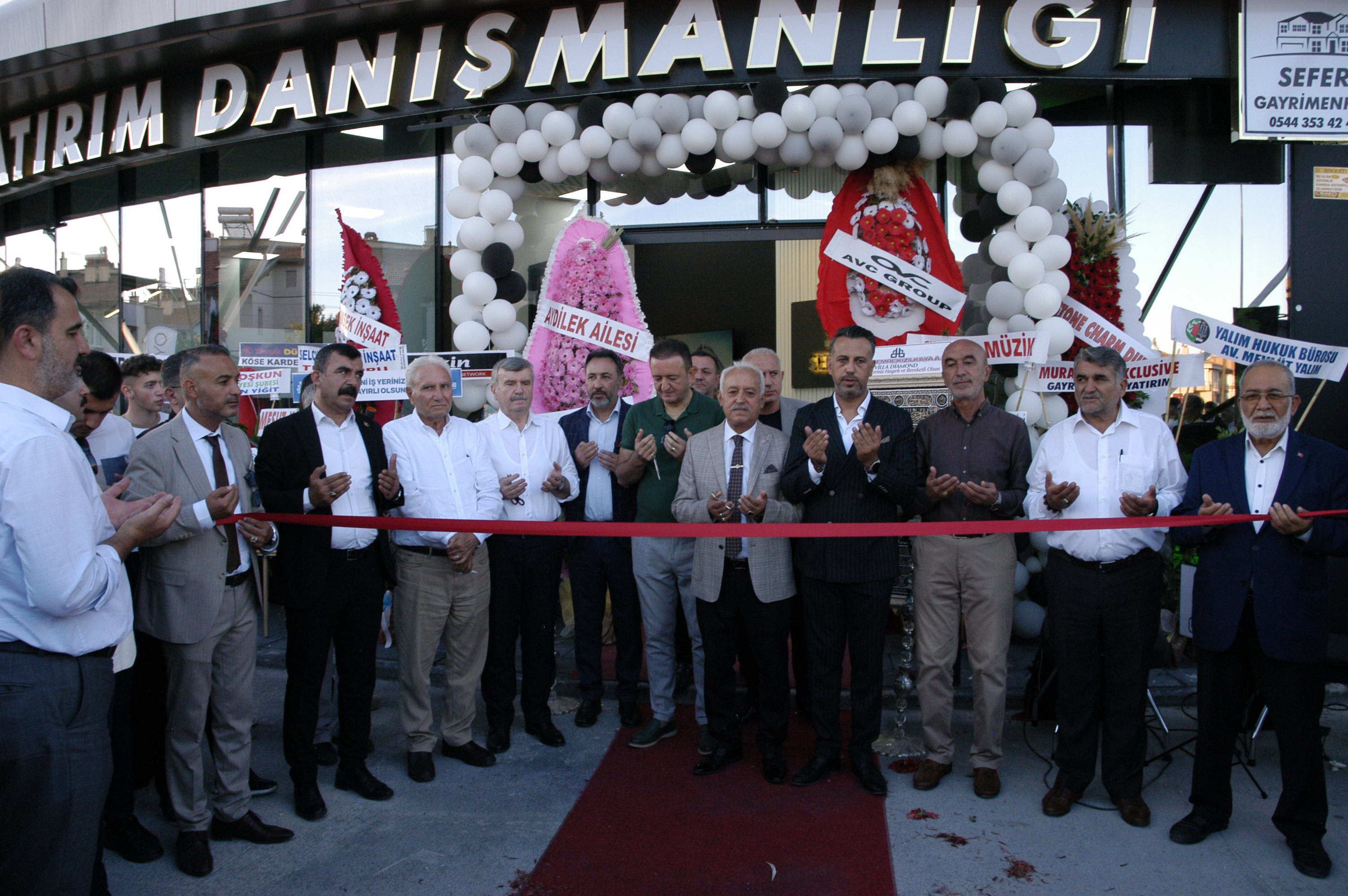 Sefer Gayrimenkul Ofisi Konyalıların hizmetine açıldı