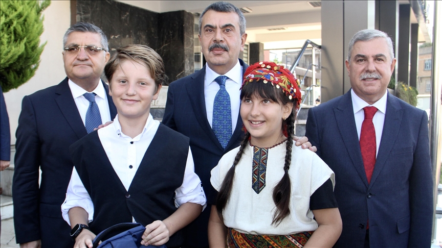 "Etkileşimli tahta kurulumlarını neredeyse tamamladık"