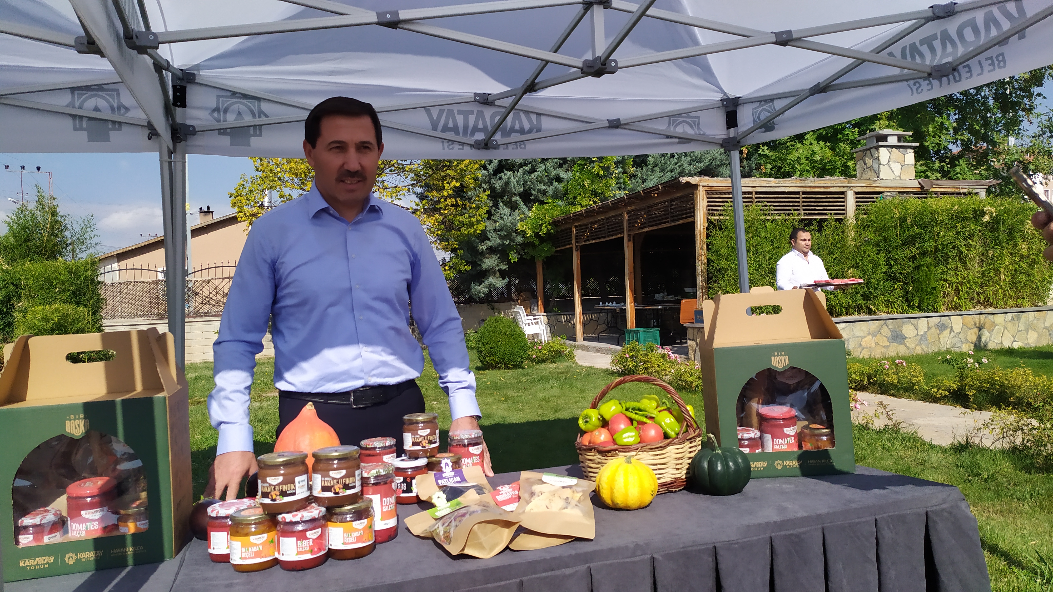 Karatay Belediyesi, Ata Tohumu ile hem katma değer sağlıyor hem de vatandaşların yanında yer alıyor