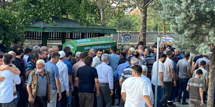 Konya'da çöp kamyonunun çarpması sonucu vefat eden çocuk defnedildi