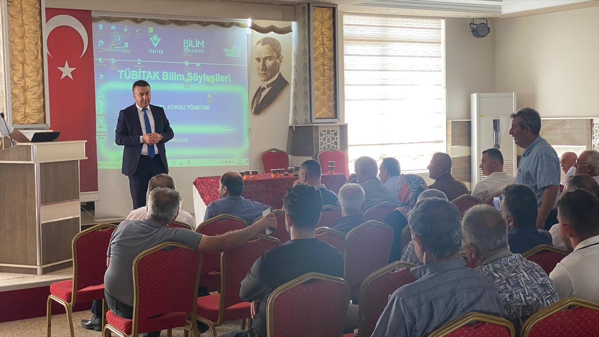 Beyşehir'de üreticilere bitkisel üretimde yeni destekleme modeli anlatıldı