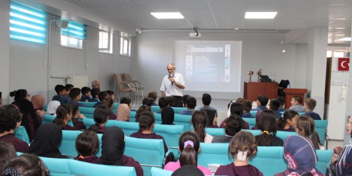 Yazar Kavaklı Konya'da öğrencilerle bir araya geldi