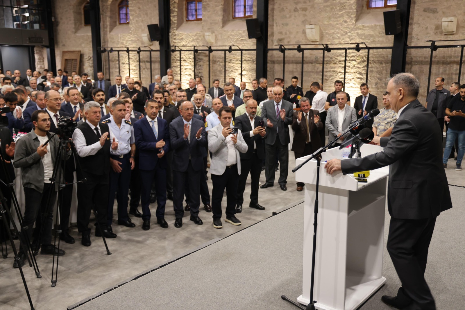 Vali Vahdettin Özkan’a veda programı düzenlendi