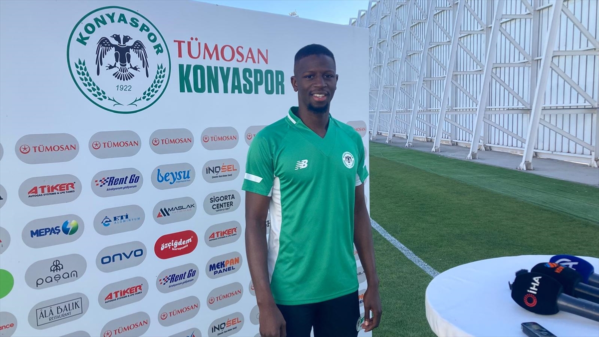 Konyasporlu  Hamidou Keyta'dan Trabzonspor sözleri! "İnşallah galibiyetle dönen taraf biz oluruz”