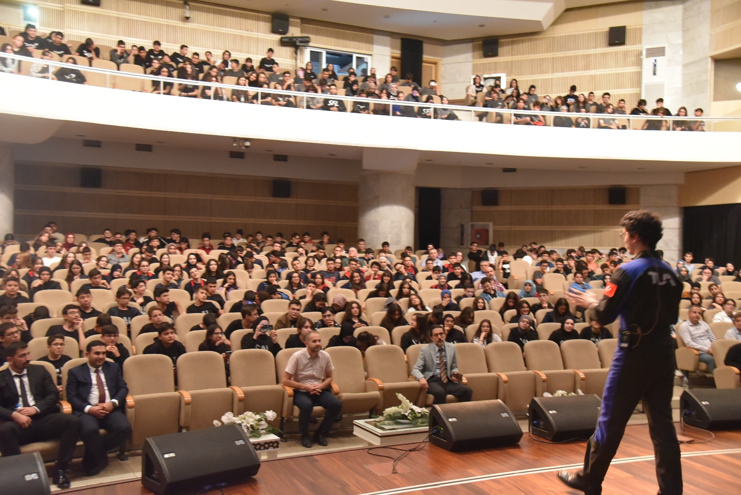 Astronot Tuva Cihangir Atasever Konya'da öğrencilerle bir araya geldi
