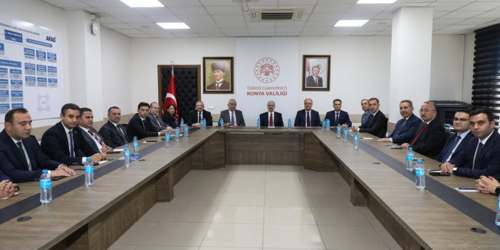 KONYA VALİSİ AKIN GÖREVE BAŞLADI: İlk toplantıyı yaptı bile!