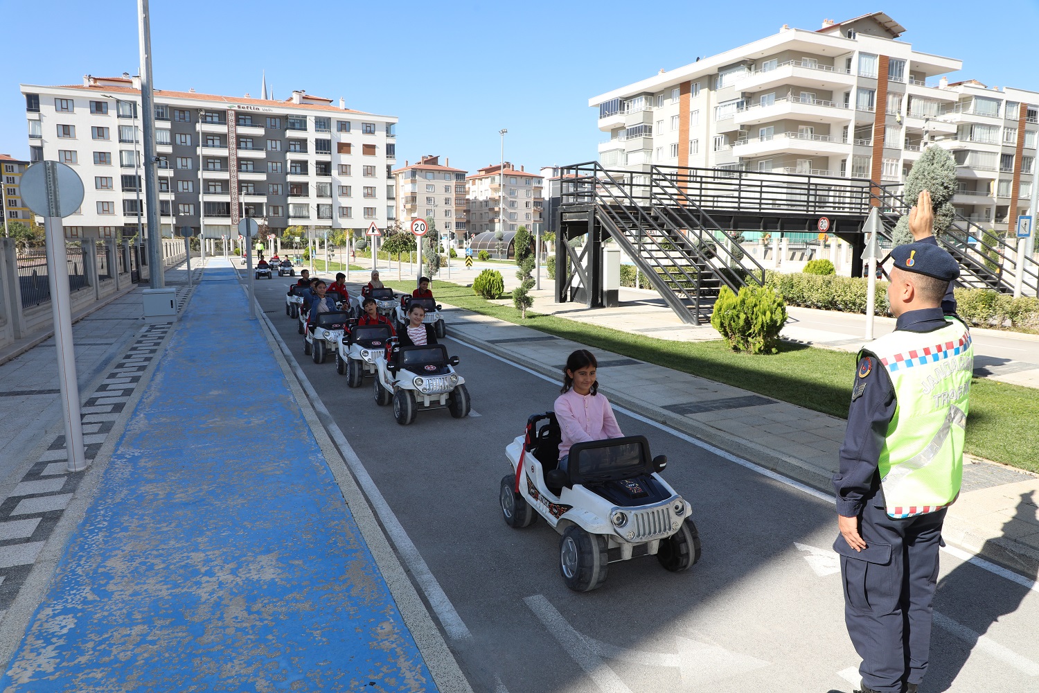 Karatay Belediyesi, geleceğin sürücülerine trafik bilinci aşılıyor