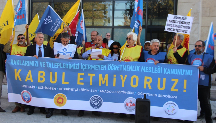 Eğitim sendikaları, öğretmenlik meslek kanununa itiraz ediyor