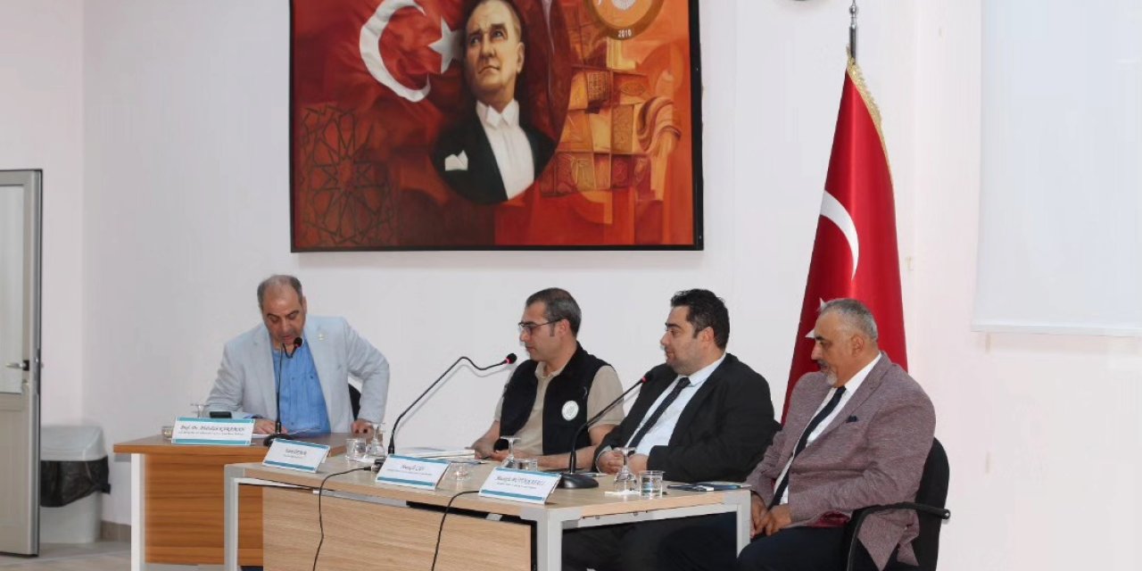 Beyşehir'de 'turizm potansiyeli ve gelişim süreci' temalı söyleşi