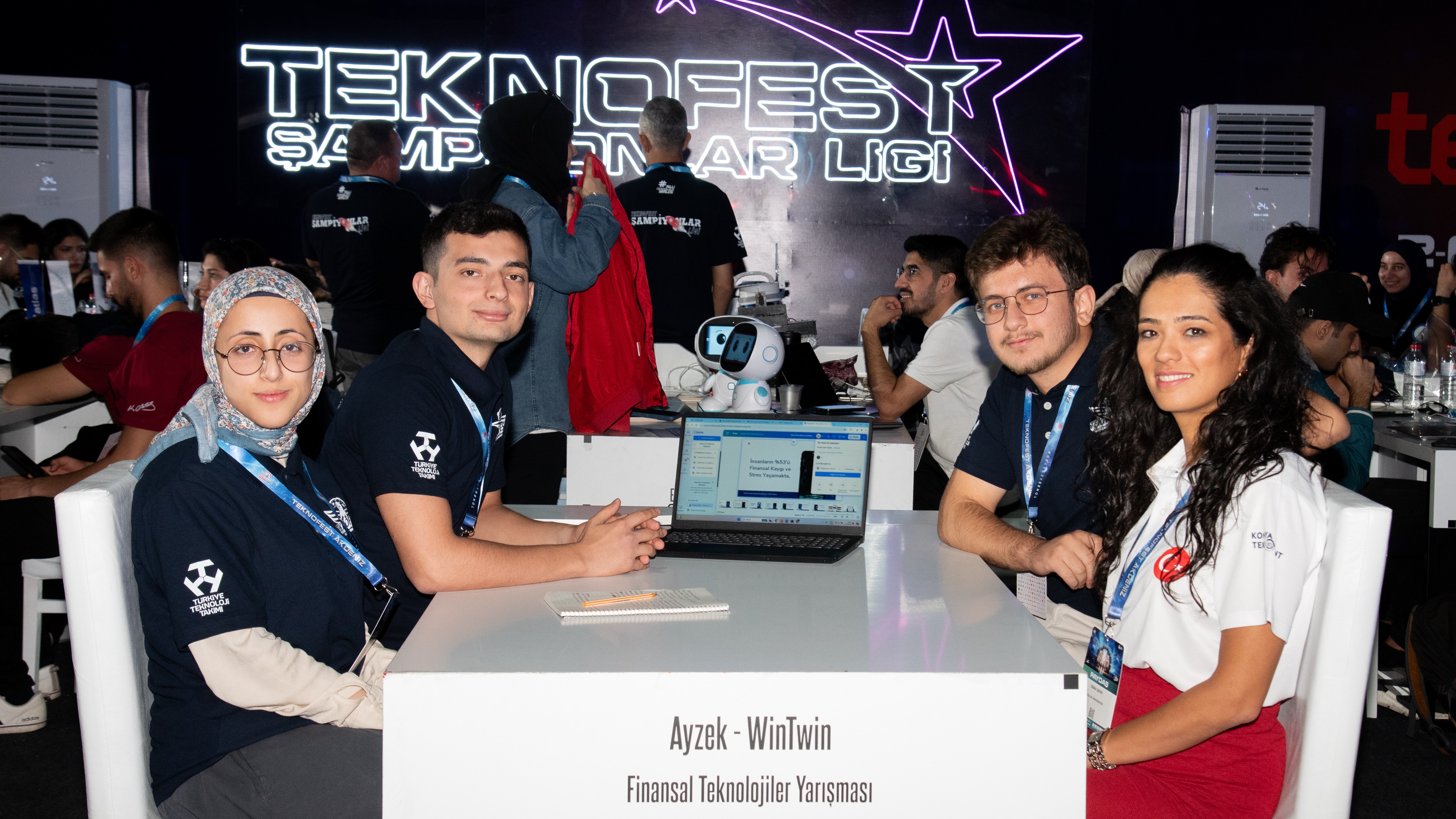 Genç girişimcilerden yenilikçi finans uygulaması