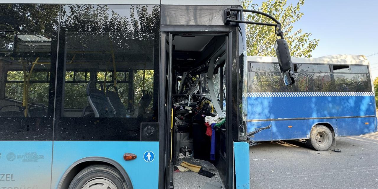 Öğrenci servisi ile otobüs çarpıştı