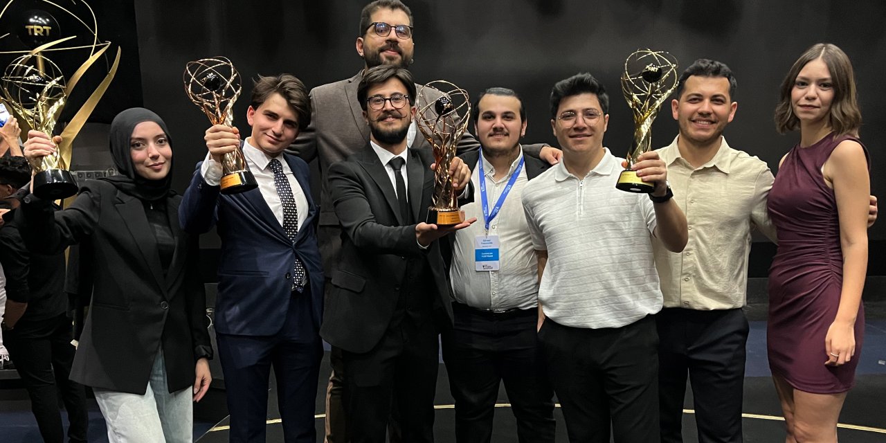Selçuk İletişim, TRT Geleceğin İletişimcileri Yarışması’nda 8 ödül ile zirvede