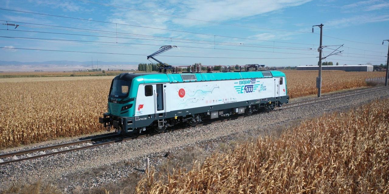 Türkiye’nin ilk yerli ve milli elektrikli ana hat lokomotifinde sona gelindi