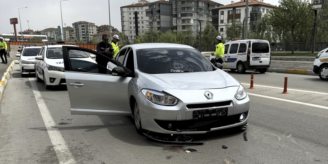 Otomobilin çarptığı çocuk ağır yaralandı