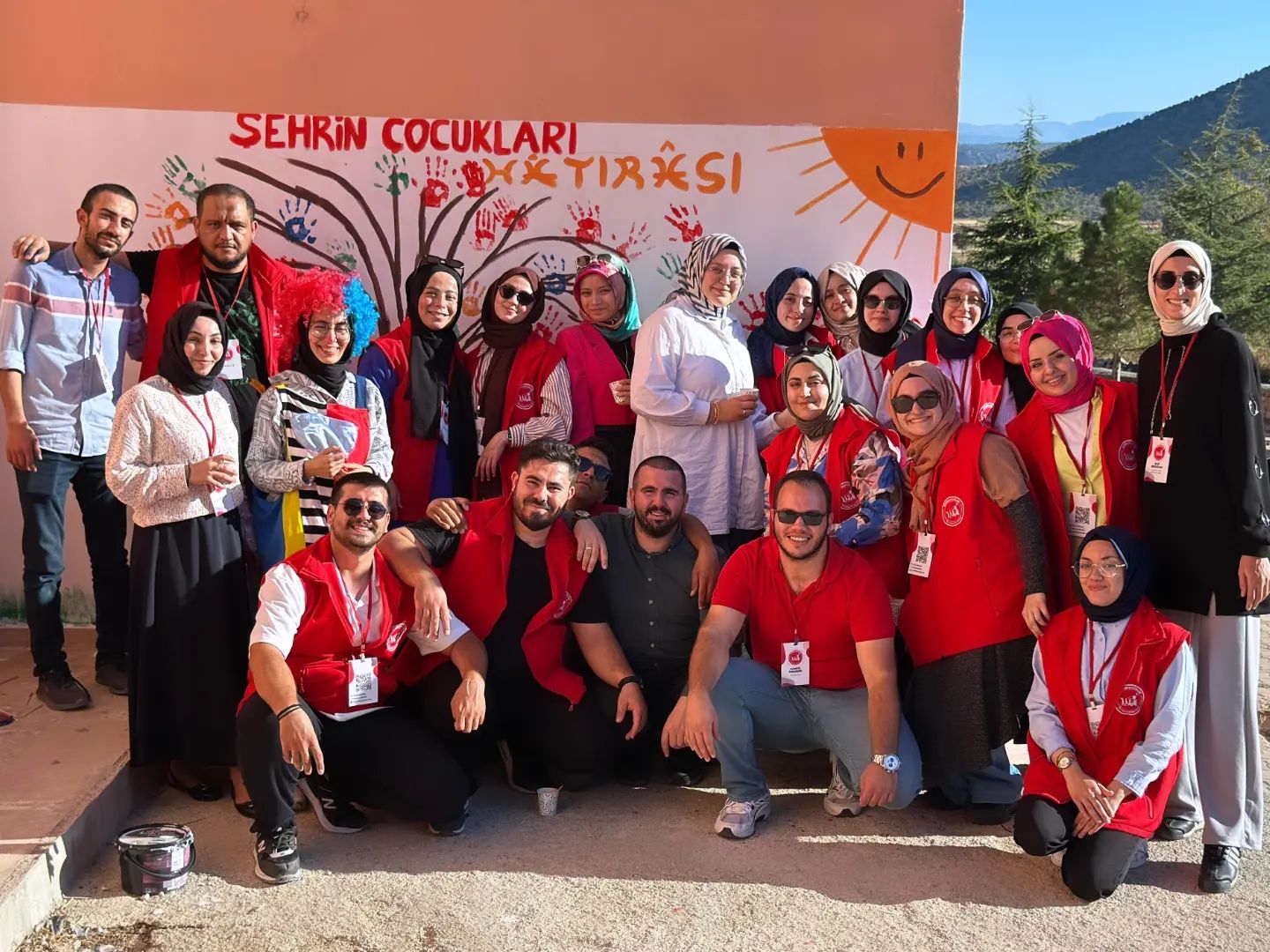 Şehrin Çocukları Ailesi'nden Güneysınır'daki miniklere unutulmaz gün