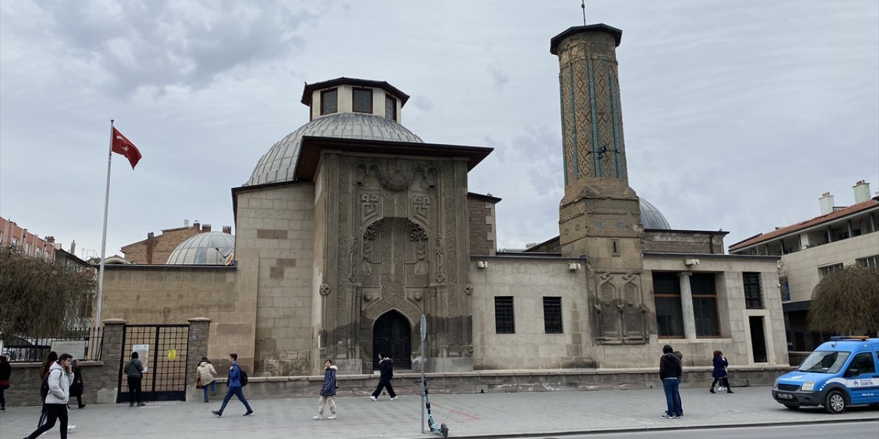 İnce Minareli Medrese eski ihtişamına kavuşacak