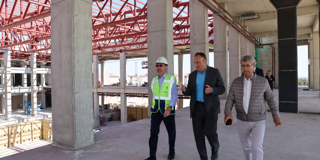 Pekyatırmacı, Sporcu Seçme ve Yetiştirme Merkezi’nin inşaatını inceledi