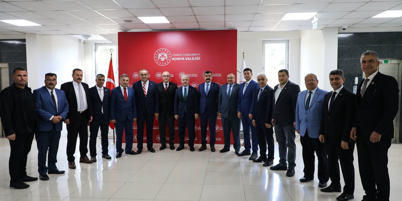 Konya Valisi İbrahim Akın muhtarlarla buluştu