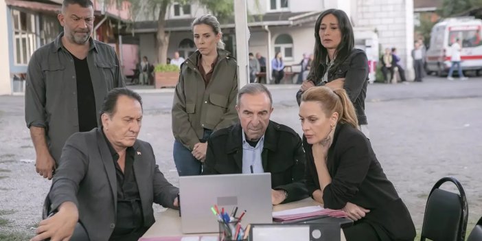 Arka Sokaklar son bölüm izle ekranı full HD, tek parça, kesintisiz...  Arka Sokaklar 686. bölüm izle HD  CANLI İZLE